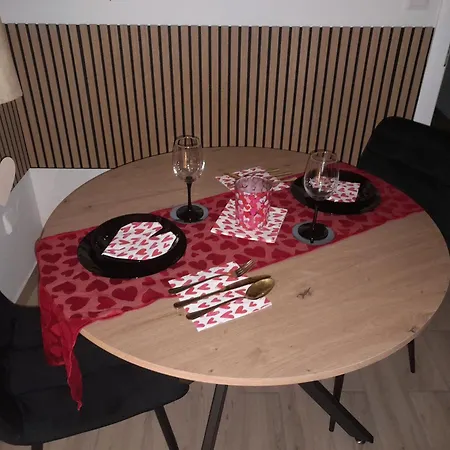 Biela Magnolia Nyaraló Ménhárd