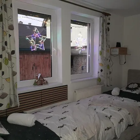 Biela Magnolia Ménhárd