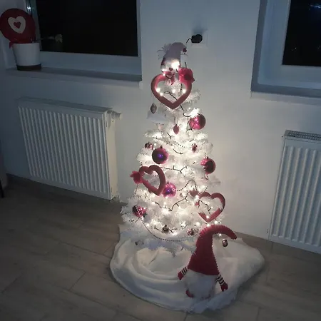 Biela Magnolia Ménhárd