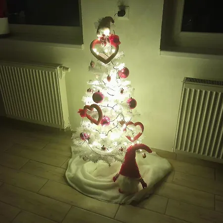 Nyaraló Biela Magnolia *